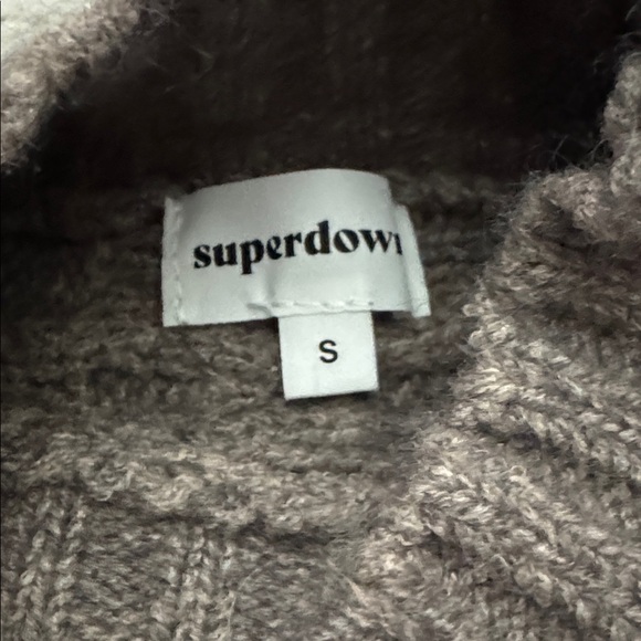NWT - Superdown Mila ultra crop sweater shrug size Small /Toast - Picture 2 of 5